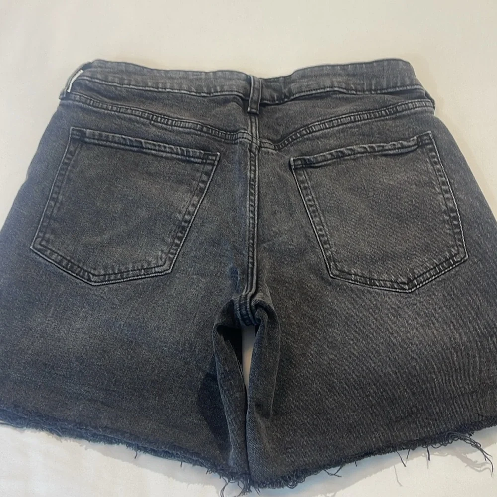 OLD NAVY WOMENS SIZE 10 MID RISE O G LOOSE Black Distressed Denim Shorts